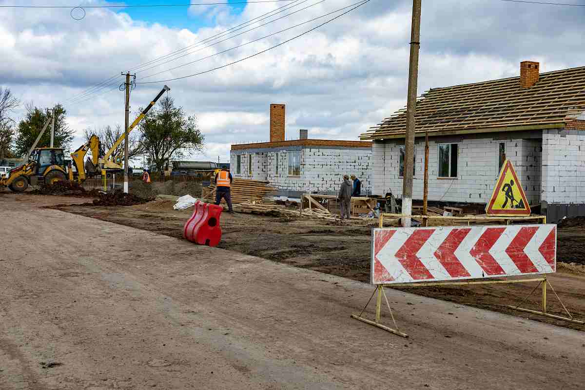 Відбудова в Посад-Покровському на Херсонщині